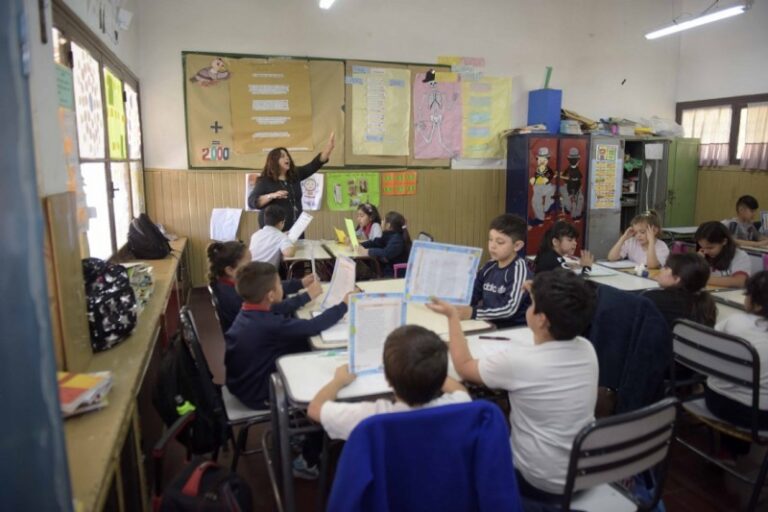Ficha Limpia para evitar casos de abuso sexualpor parte de docentes en Mendoza