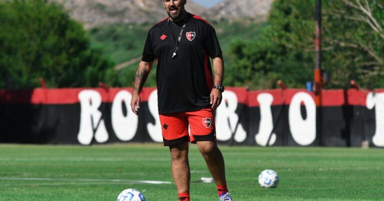 Newell’s: el Ogro Fabbiani fue presentado y tuvo su primera práctica al frente del equipo