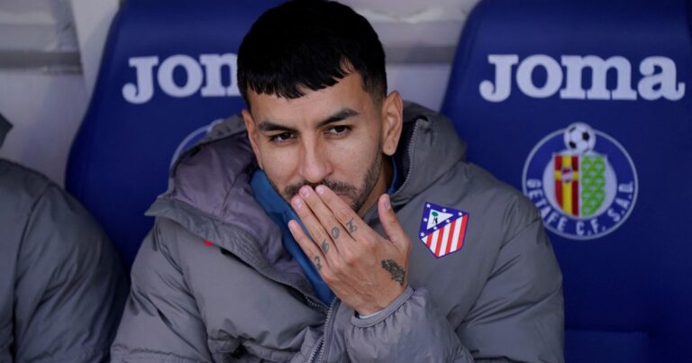 La durísima sanción que recibió Ángel Correa por insultar a un árbitro