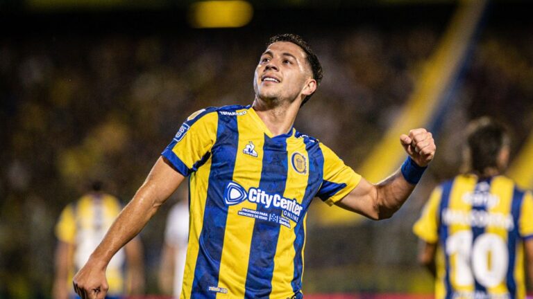 Rosario Central sacó adelante un partido complejo, ganó y es líder de la Zona B
