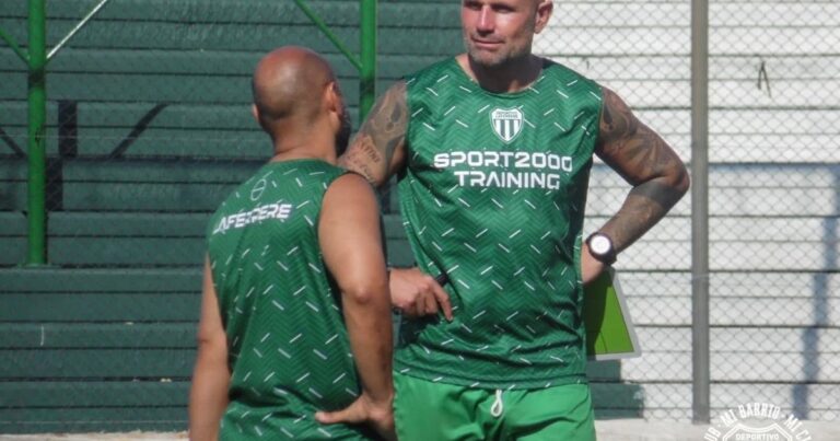 El DT que celebró más la solidaridad de su hija en Bahía Blanca que su primer triunfo