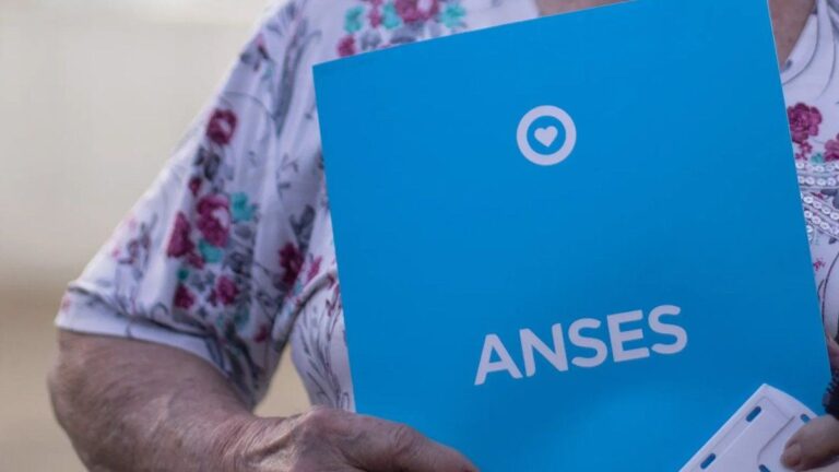 ANSES: cómo queda conformada la jubilación máxima para abril 2025