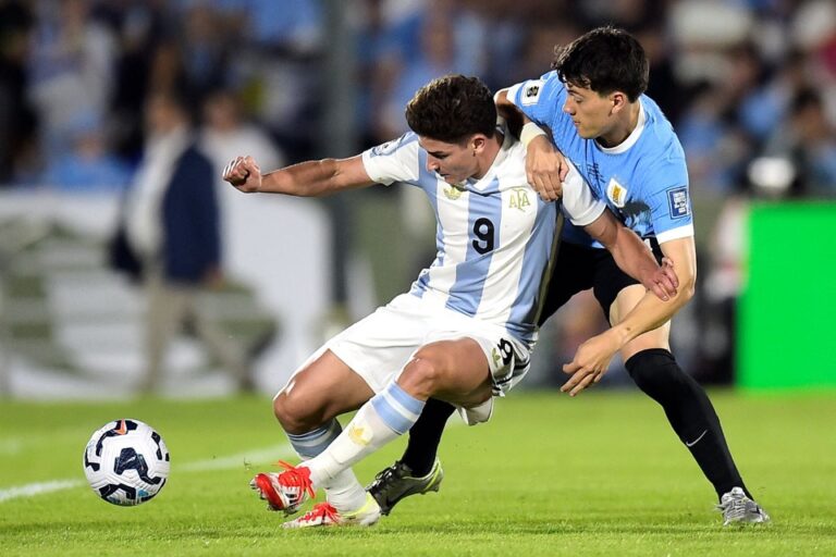 Ya juegan Uruguay vs Argentina por Eliminatorias Sudamericanas