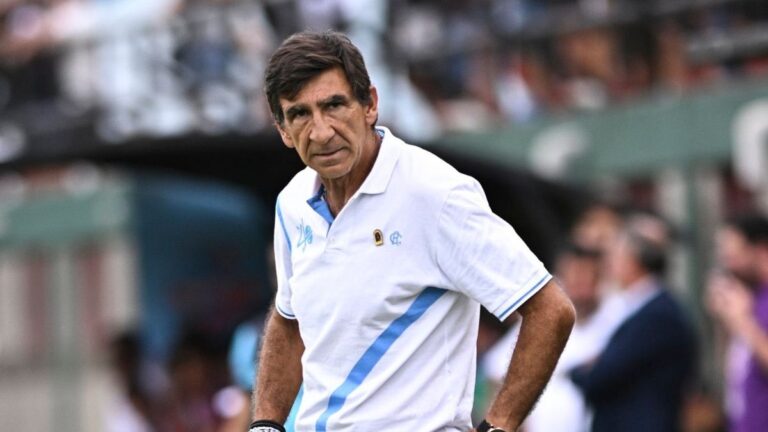 Los 11 de Costas para que Racing reciba a Bucaramanga por la Copa Libertadores