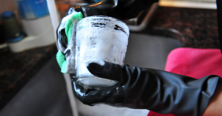 Empleadas domésticas: cuánto cobrarán por hora y por mes en junio de 2025