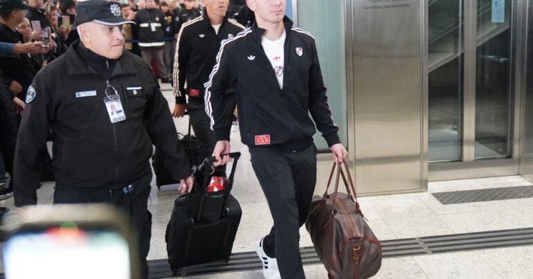 Con la joya en el avión: River, rumbo a Estados Unidos