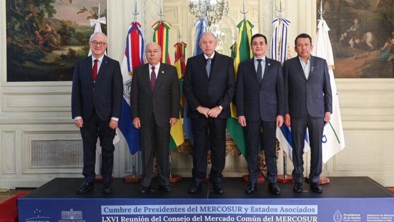 Cumbre del Mercosur: con la tensión Milei-Lula de fondo, el bloque discute acuerdos y aranceles