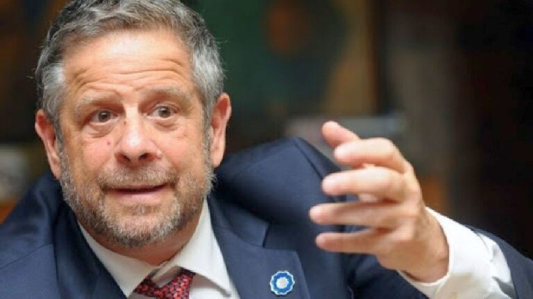 Advierten que el sistema de salud «está en riesgo de colapso»