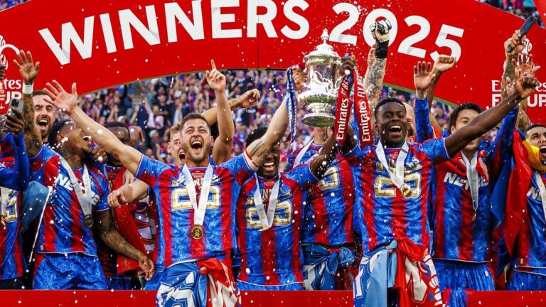 Escándalo con Lyon salpica al fútbol inglés: Crystal Palace no podrá jugar la Europa League