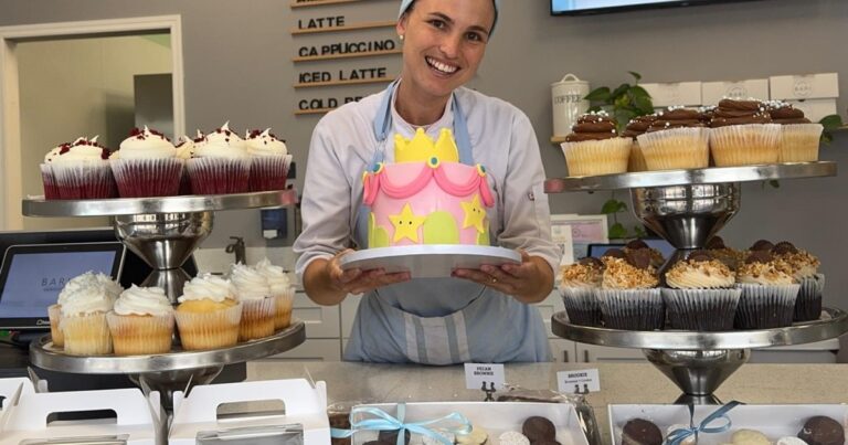 «Llegué a cobrar una torta 850 dólares»: una argentina conquista Orlando con sus cupcakes temáticos de Disney