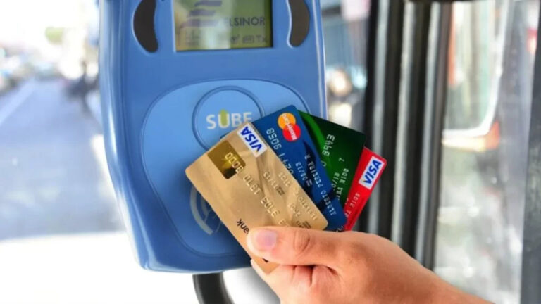 Seis nuevas líneas de colectivo permiten pagar con tarjeta, NFC y QR