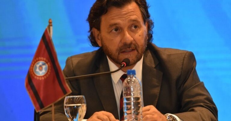 El mandatario de Salta reclamó a Milei «que trabaje con los gobernadores»