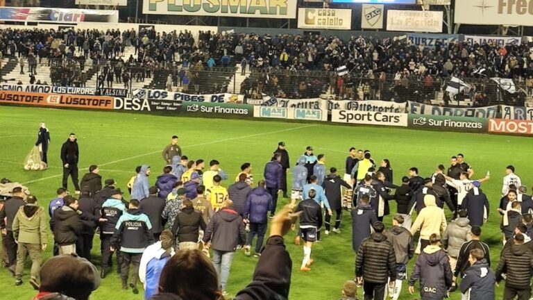 Batalla campal en Quilmes vs Atlanta: escándalo en el final del partido