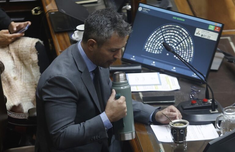 Bronca en la Rosada con Menem por la paliza en el Congreso: «Perdimos doce votaciones seguidas»