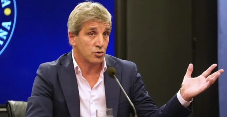 Deuda. Caputo y un mega vencimiento de U$S17500 millones