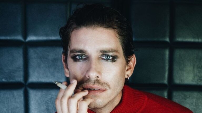 Luzu TV produce teatro para llevar gente joven a las salas: la Guerra de Troya contada desde otro punto de vista