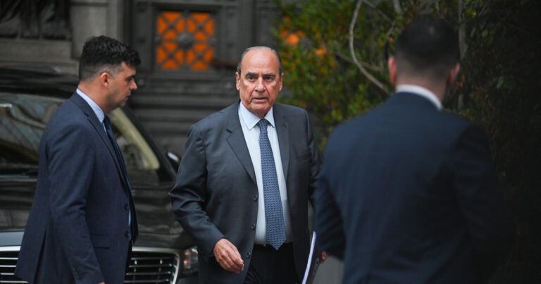 Ahora el Gobierno concentra su estrategia en apuntar contra Spagnuolo: «El Presidente no tendría que haber confiado en él», dijo Francos