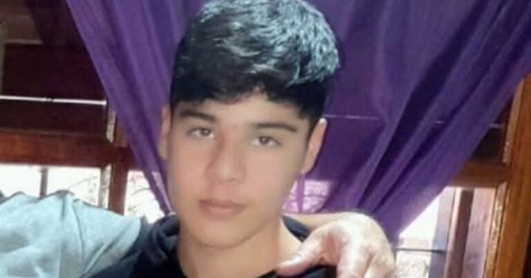 Un chico de 17 años fue asesinado al defender a su madre de un robo en La Matanza: «La mataron como un perro»