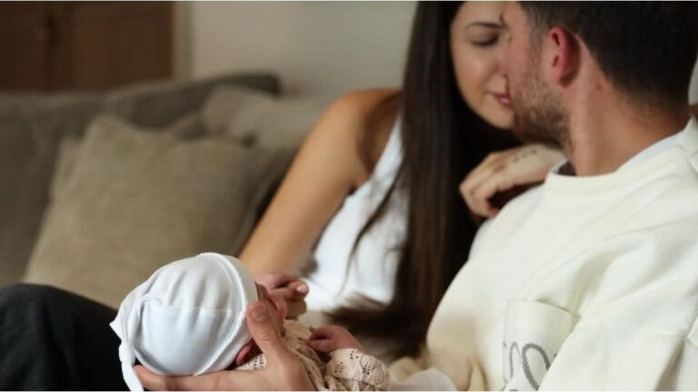 Alexis Mac Allister anunció el nacimiento de su hija: «Llegó el momento más especial de nuestras vidas»