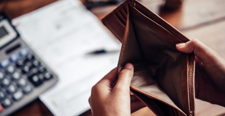 Morosidad no bancaria al 27%. Récord de usura y miseria