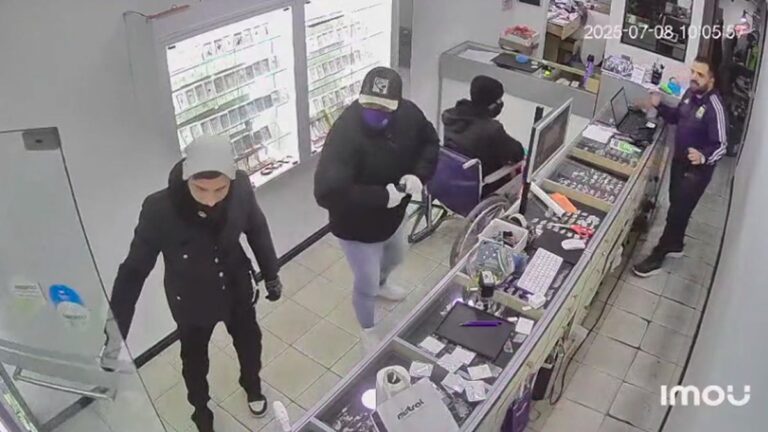 Quilmes: fingió que tenía una discapacidad para poder robar una joyería con dos cómplices