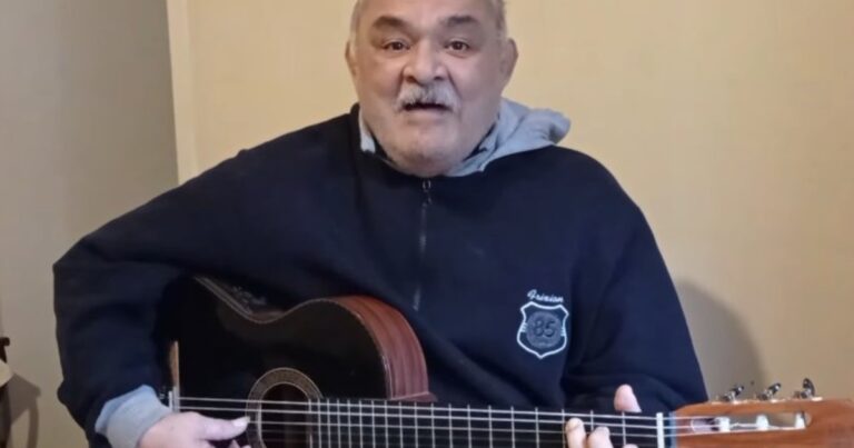 Luis 'Lucho' González, guitarrista y compositor argentino-peruano.