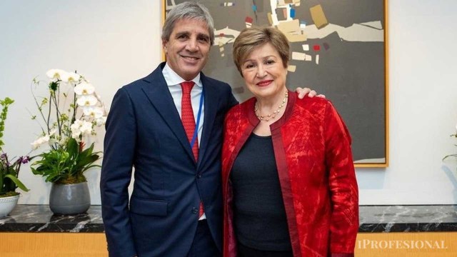 El ministro de Economía Luis Caputo durante su gira por Washington, Estados Unidos.