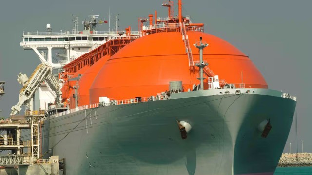 Infografía sobre la terminal de GNL en Escobar y el proceso de importación de gas.
