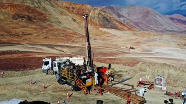 Mapa de la minería en Argentina con ubicación de proyectos de litio, cobre, oro y plata