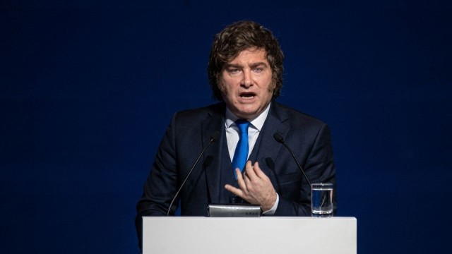 Javier Milei hablando en la cena de la Fundación Libertad