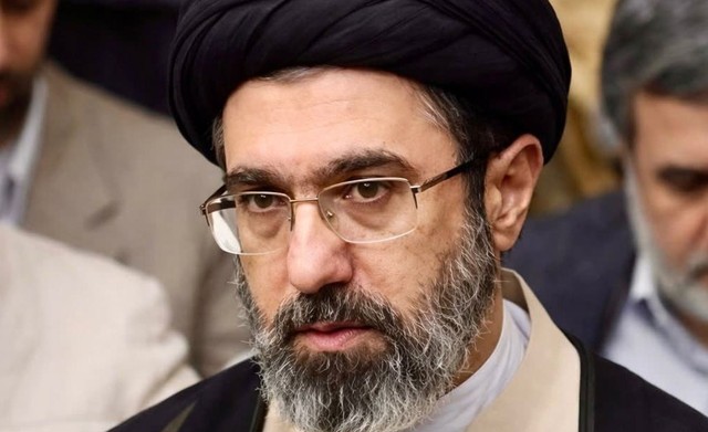Mapa de Irán con localización de la ciudad de Qom, donde reportan se encuentra Mojtaba Jamenei.
