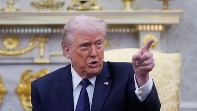 Donald Trump durante una declaración pública.