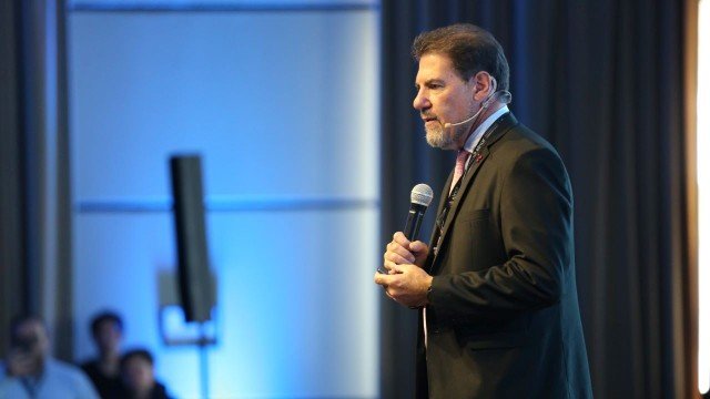 Claudio Zuchovicki durante su exposición en el Latam Economic Forum