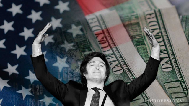 Javier Milei en el aeropuerto antes de viajar a Estados Unidos