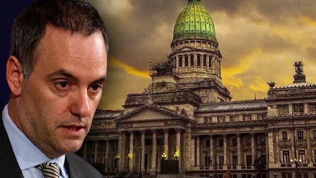 Manuel Adorni en el Congreso