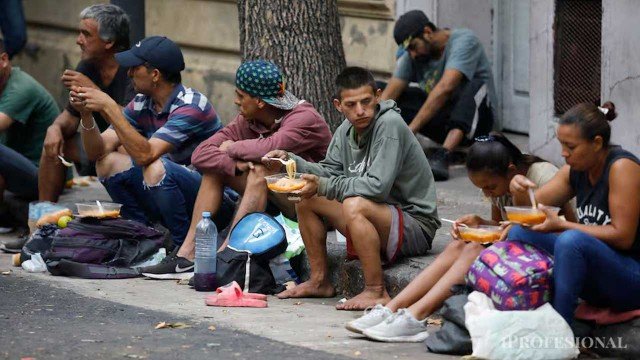 Gráfico de evolución de la pobreza infantil en Argentina entre 2018 y 2025 según UNICEF