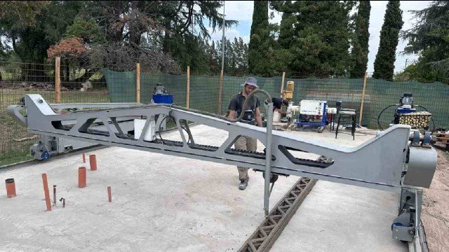 Estructura metálica de la impresora 3D para viviendas desarrollada por ARS y UNLP