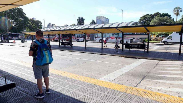 Colectivos detenidos en la Ciudad de Buenos Aires por un paro de la UTA