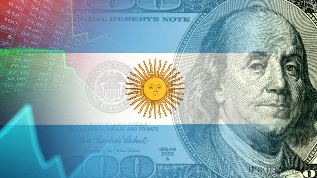 Gráfico de dólares y billetes argentinos