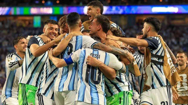 Selección argentina celebrando triunfo ante Suiza en Mundial 2026