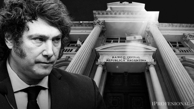Presidente Javier Milei en cadena nacional anunciando reforma del Banco Central