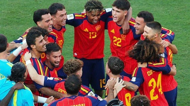 Jugadores de la selección española celebrando el título del Mundial 2026