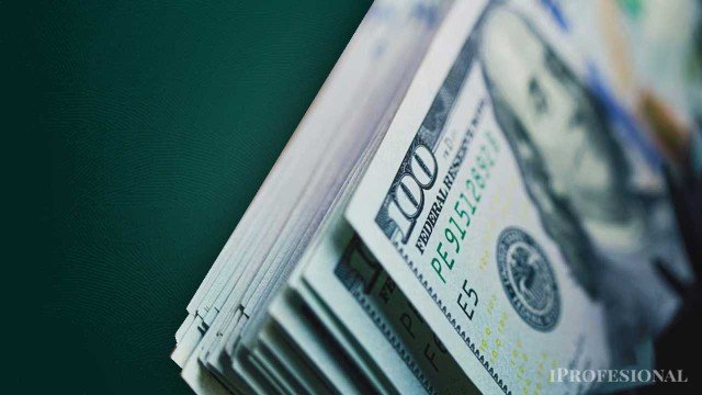 Gráfico del precio del dólar y proyecciones del REM