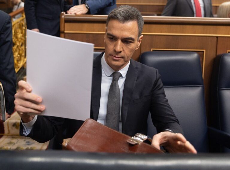Pedro Sánchez en rueda de prensa durante su viaje a Brasil y Chile